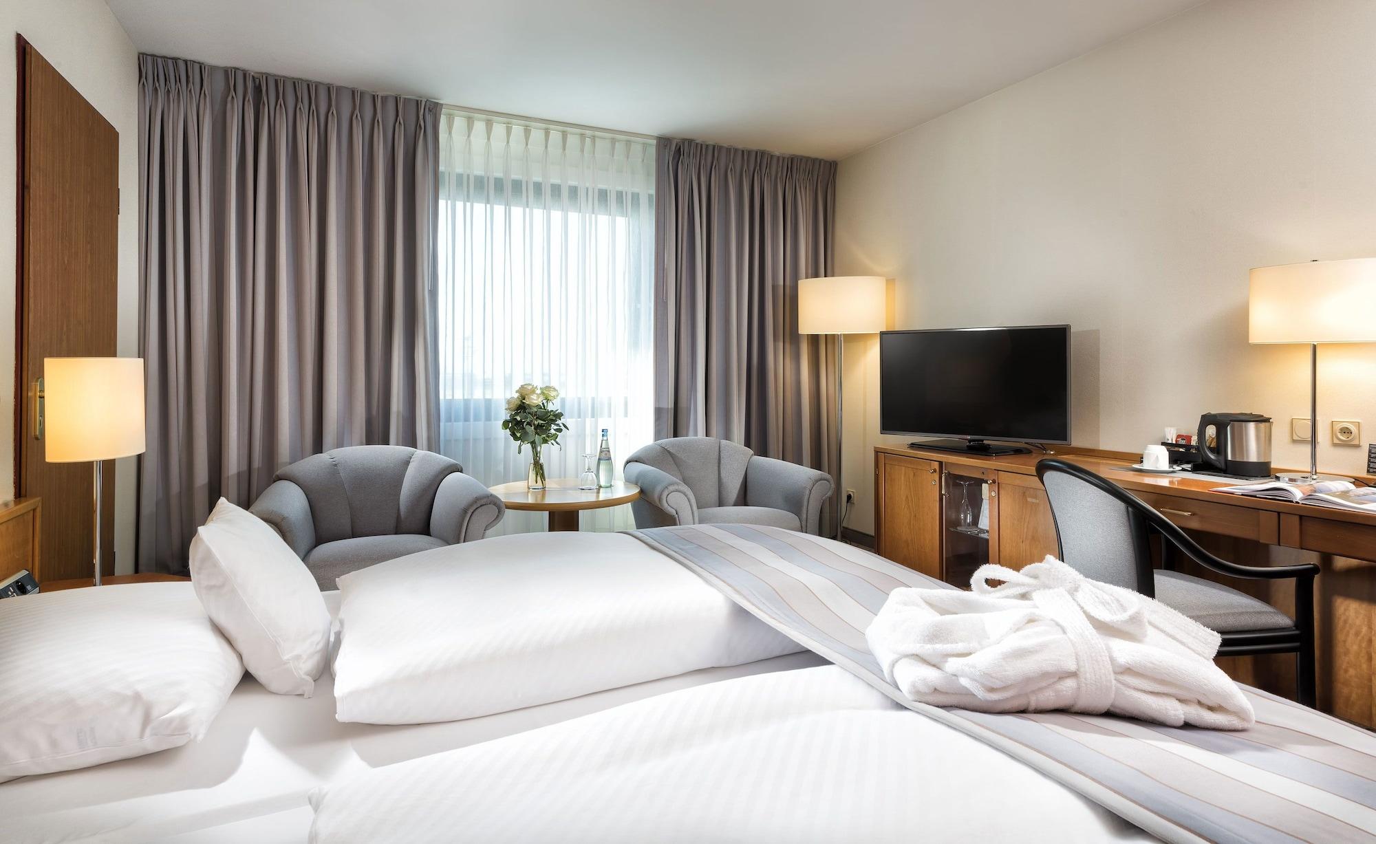 มาริติม แอร์พอร์ต โฮเต็ล ฮันโนเวอร์ Hotel Langenhagen  ภายนอก รูปภาพ