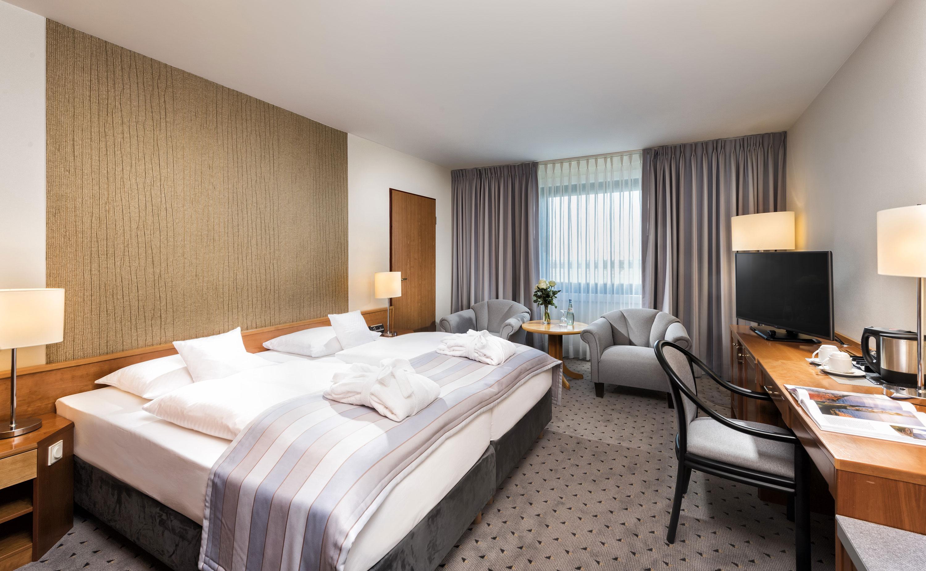 มาริติม แอร์พอร์ต โฮเต็ล ฮันโนเวอร์ Hotel Langenhagen  ภายนอก รูปภาพ