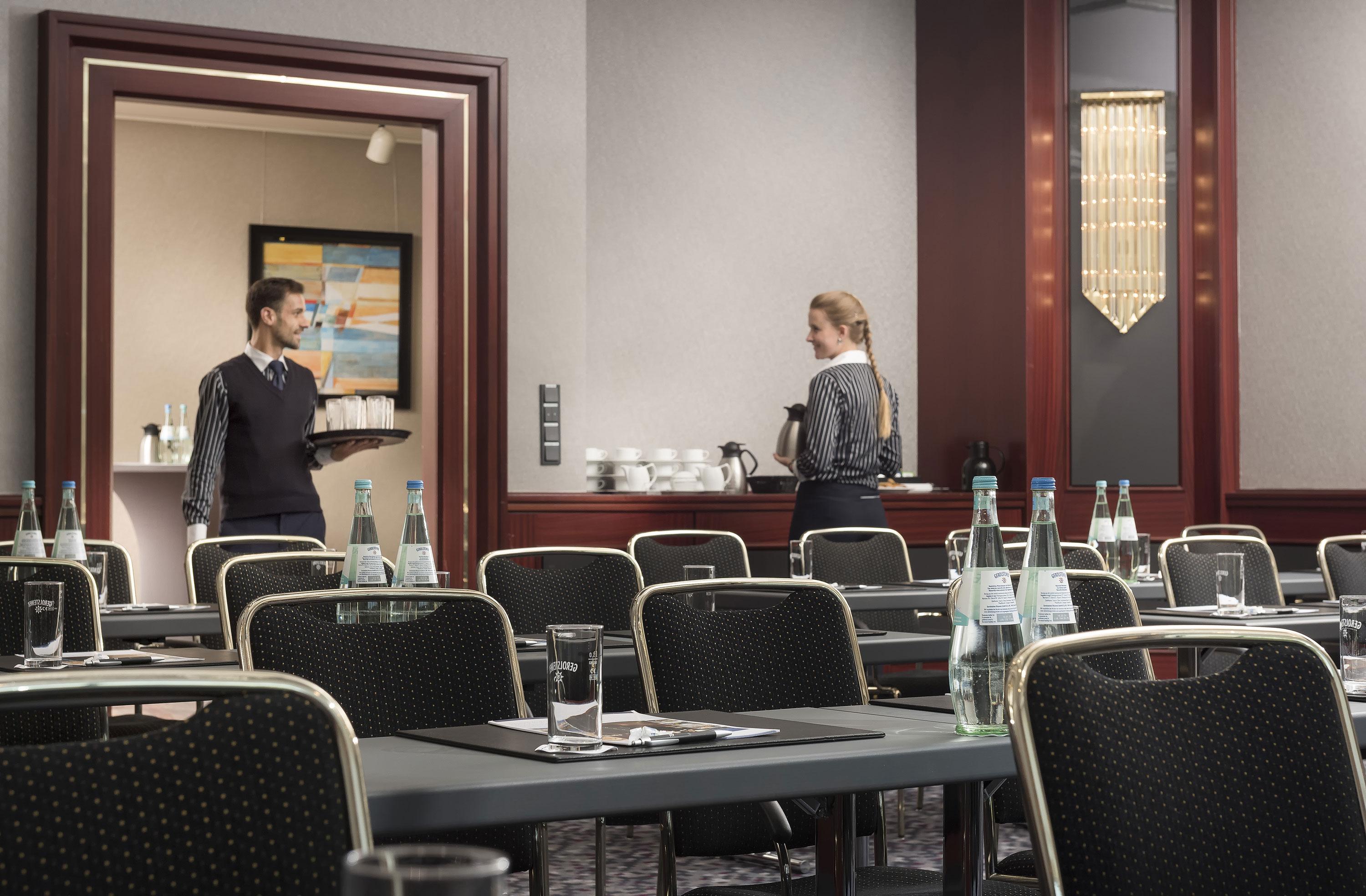 มาริติม แอร์พอร์ต โฮเต็ล ฮันโนเวอร์ Hotel Langenhagen  ภายนอก รูปภาพ