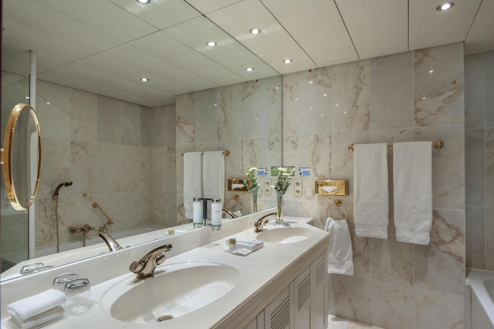 มาริติม แอร์พอร์ต โฮเต็ล ฮันโนเวอร์ Hotel Langenhagen  ภายนอก รูปภาพ