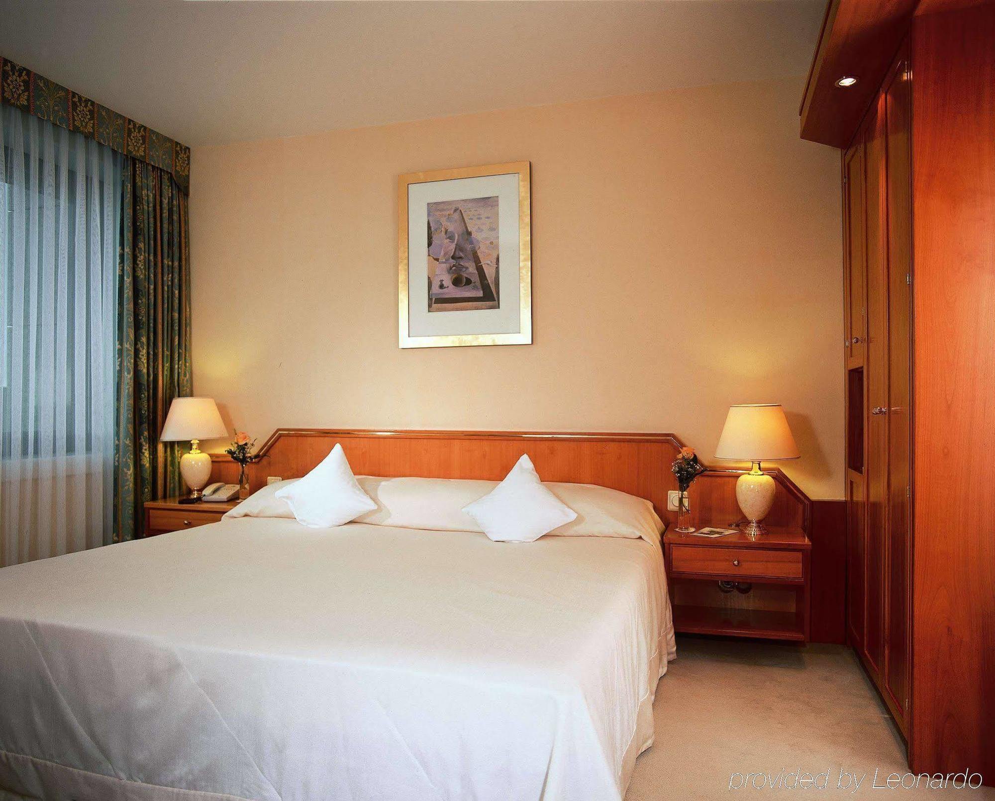 มาริติม แอร์พอร์ต โฮเต็ล ฮันโนเวอร์ Hotel Langenhagen  ภายนอก รูปภาพ